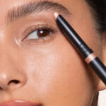 step-3-highlight-Spotlight on Brows Collection Revitalash